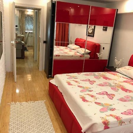 Bella Casa Apartments Фэгэраш Экстерьер фото