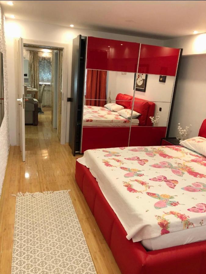 Bella Casa Apartments Фэгэраш Экстерьер фото